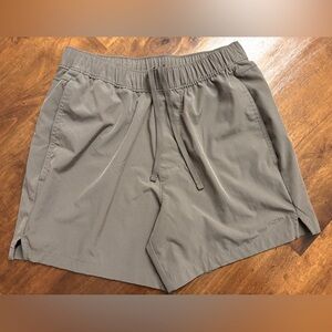 Hollister Hybrid shorts